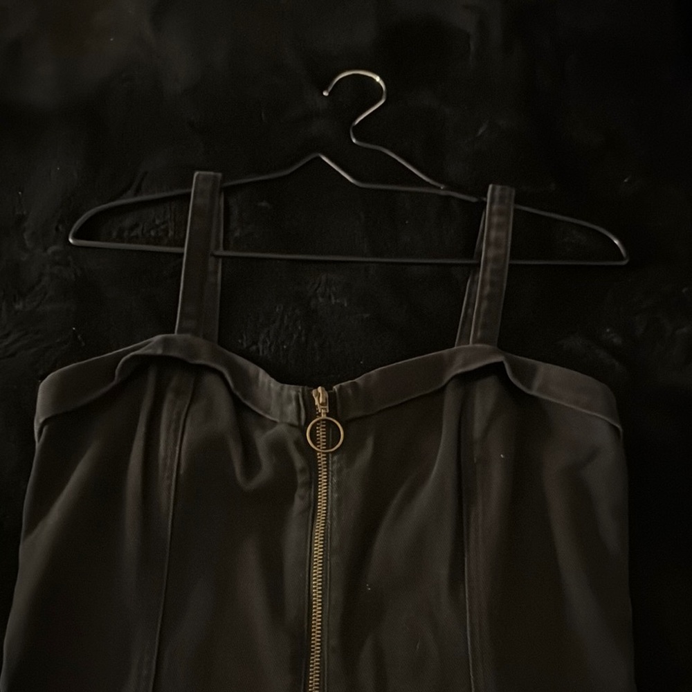 Black Strapless Dress with Zipper